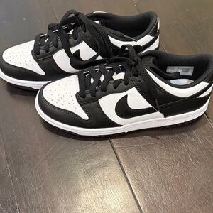 Nike Kids Black and White Low-Top Sneakers